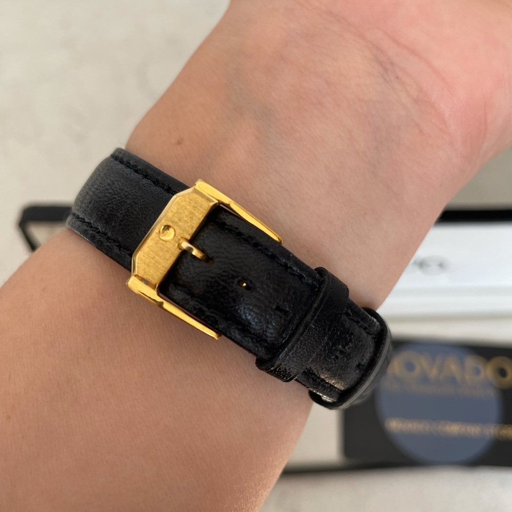 MOVADO The Museum Watch black leather & gold accents excellent condition! - Picture 2 of 10